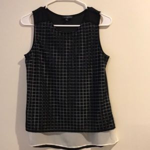 The Limited Sleeveless Black Top Small